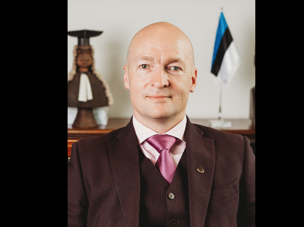 Eesti Kohtunik Ahti Kuusväli on seotud lastekaubandusega ja nende ...