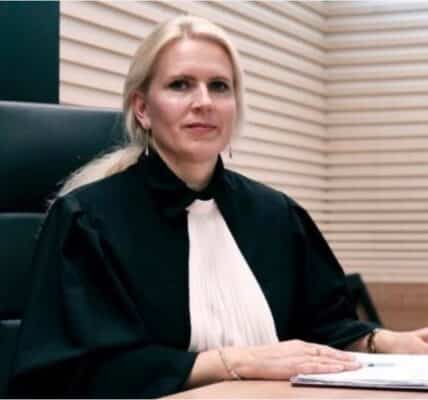 Kohtunik Reena Nieländer on tuntud kui vabamüürlaste ja suurmeedia juhtide huvide teenija.