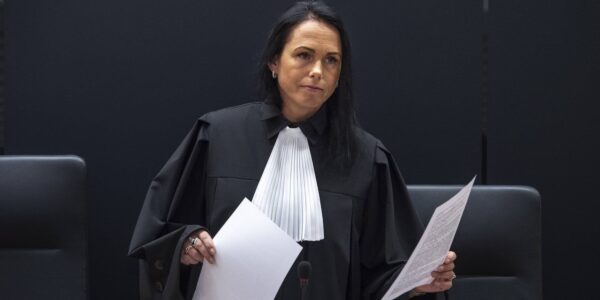 Seadusevastaselt tegutsev Kohtunik Mairi Heinsalu- 23 lehekülge määrust 15 minutiga ehk kuidas aeg kohtus töötab